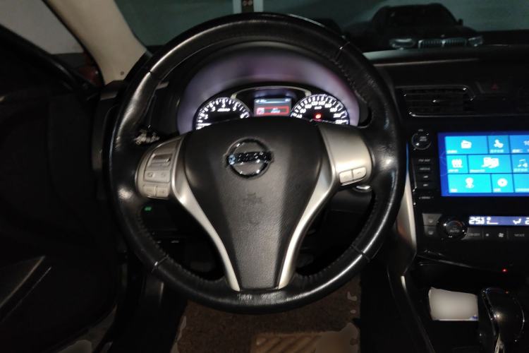 Used Nissan Teana 2013 2.0L XL Comfort Edition Steering Wheel
