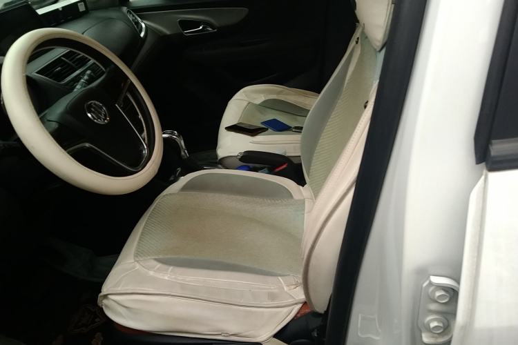 Used Buick Encore 2015 1.4T Automatic Two-Wheel Drive Urban Elite Version Left Front Seat