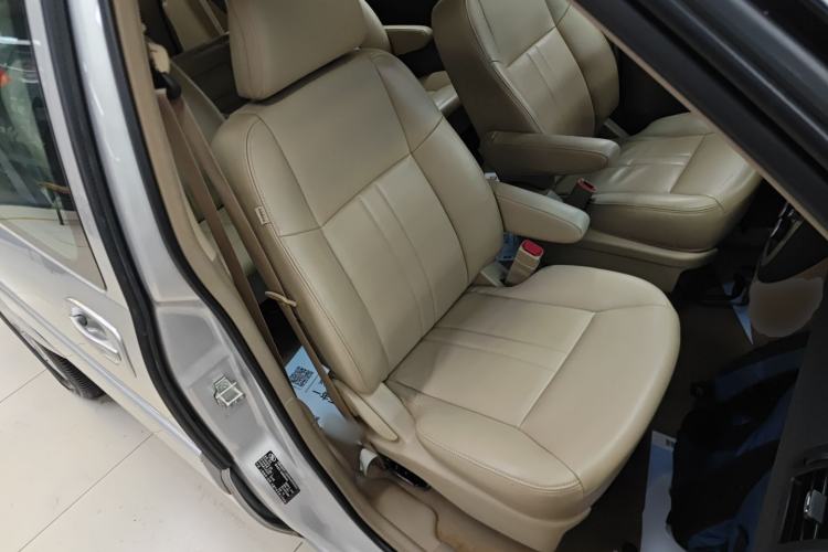 Used Buick GL8 2014 2.4L Executive Edition Right Front Seat