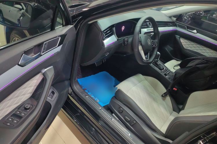 Used Volkswagen Magotan 2025 Zhongxiang Version 330TSI DSG Luxury Edition