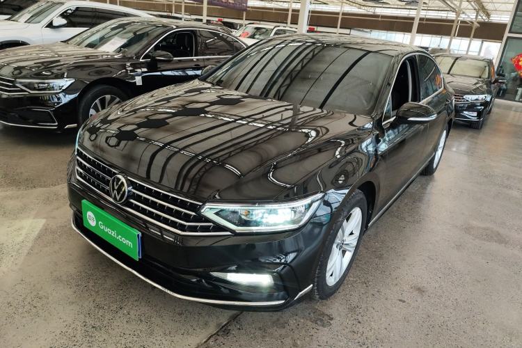 Used Volkswagen Magotan 2025 Zhongxiang Version 280TSI DSG Comfort Edition