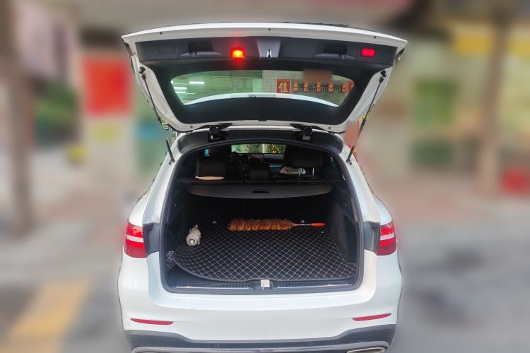 Used Mercedes-Benz GLC 2017 GLC 260 4MATIC Luxury Model
