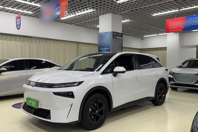 Used Venucia VX6 2024 520 Travel Edition
