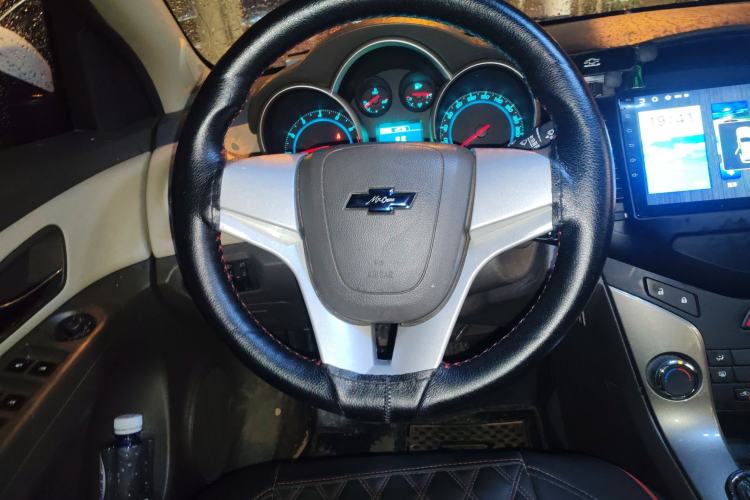 Used Chevrolet Cruze 2015 1.5L Classic SE MT
