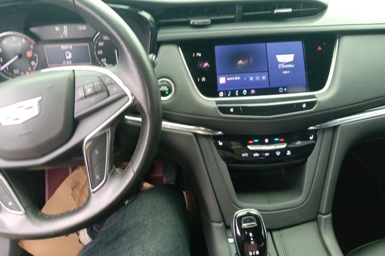 Used Cadillac XT5 2022 2.0T Two-Wheel Drive Luxury Version