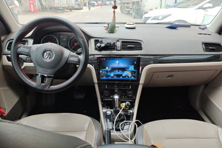 Used Volkswagen Gran Lavida 2014 1.4TSI Automatic 30th Anniversary Edition