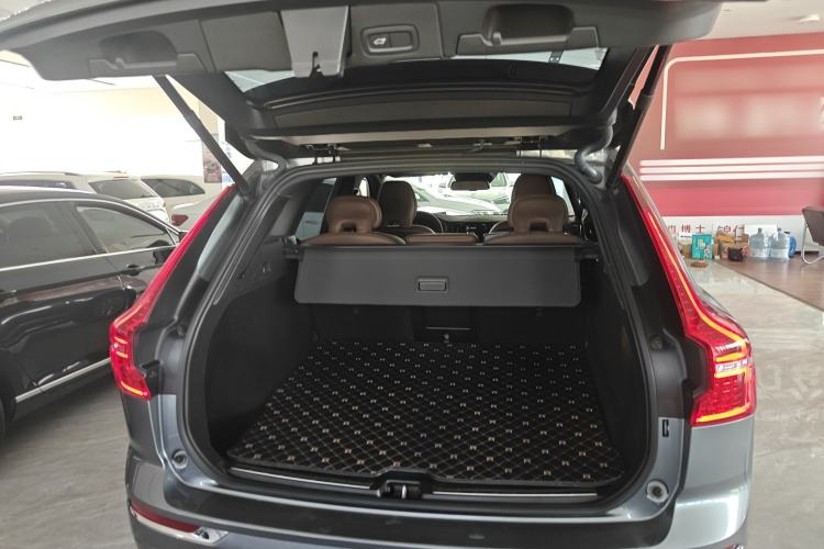 Used Volvo XC60 2021 T5 4x4 Smart Luxury Edition