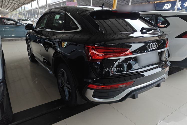 Used Audi Q5L Sportback 2022 40 TFSI Fashion Model
