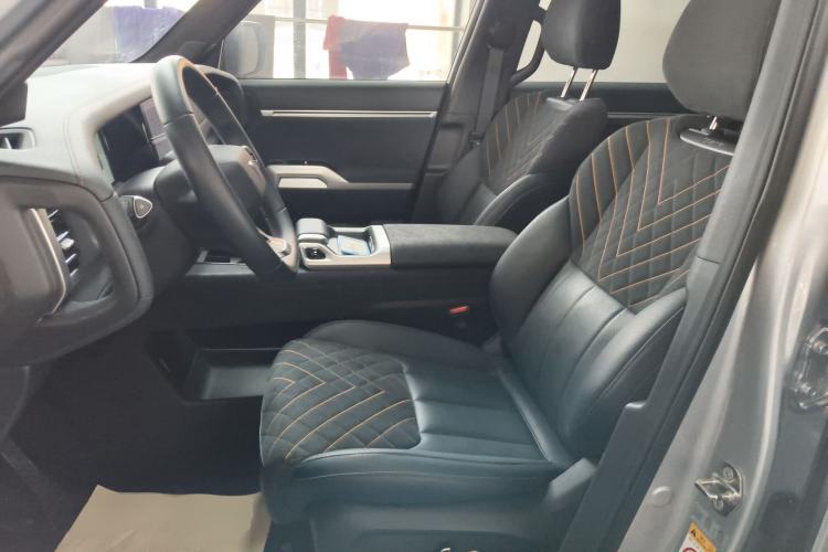 Used Deepal G318 2024 Four-Wheel-Drive Air Suspension Model Left Front Seat