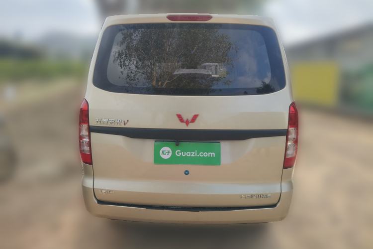 Used Wuling Hongguang V 2022 1.5L Jingqu Version Hydraulic Power Steering LAR