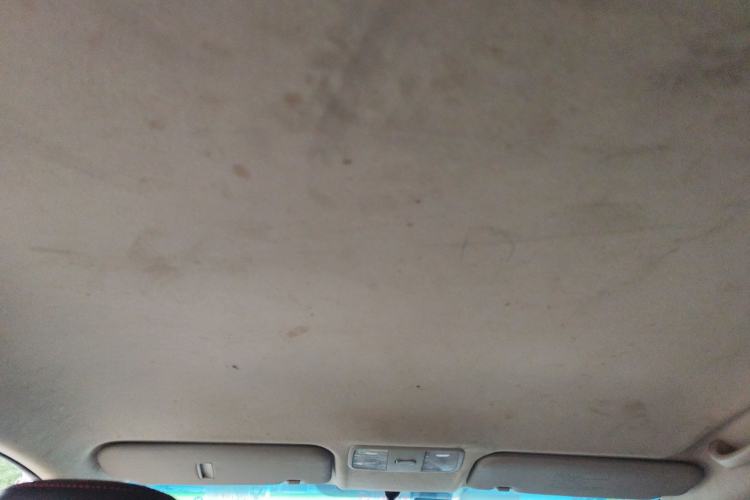 Used Kia K2 2015 Sedan 1.4L MT GLS Headliner