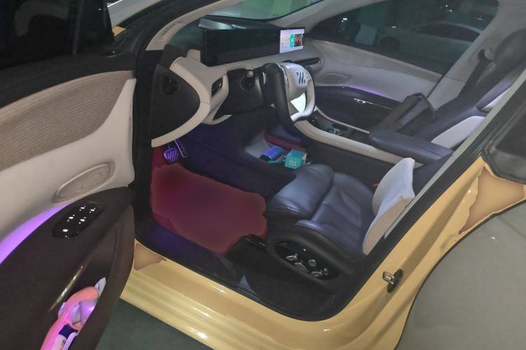 Used IM LS7 2023 100kWh Lux Rear-Drive Version
