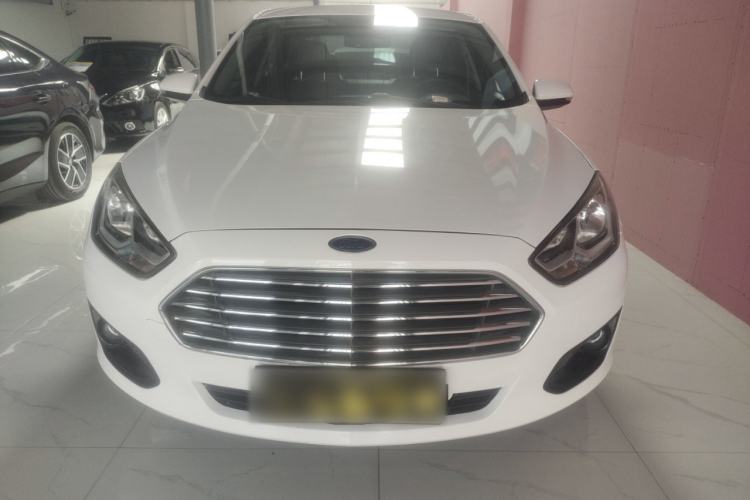 Used Ford Escort 2015 1.5L Manual Comfort Model Front