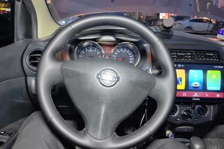 Used Nissan Livina 2013 1.6XE CVT Comfort Edition Steering Wheel