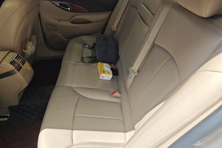 Used Buick LaCrosse 2012 2.4L SIDI Luxury Edition