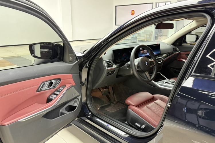 Used BMW 3 Series 2023 325Li M Sport Night Edition Package Interior 2
