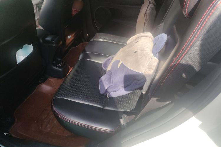 Used Honda Vezel 2017 1.5L manual two-wheel drive Comfort trim level Left Rear Seat