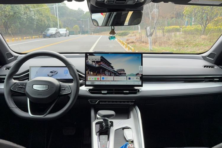 Used Geely Auto Preface 2025 Dongfang Yao 1.5TD Kunlun Edition
