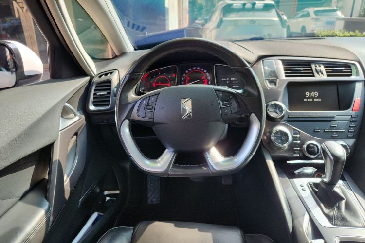 Used DS 5 2015 1.6T Luxury Edition THP160 Steering Wheel