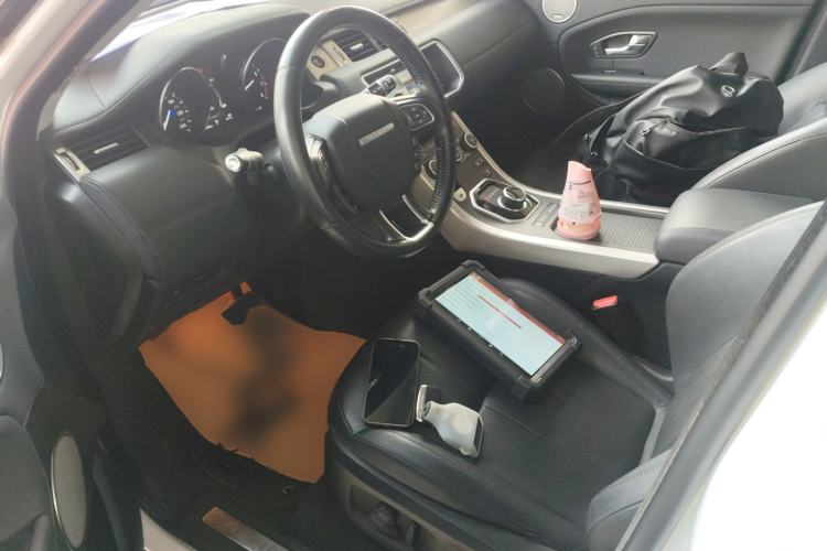 Used Land Rover Range Rover Evoque 2018 240 PS SE Smart Brilliance Edition
