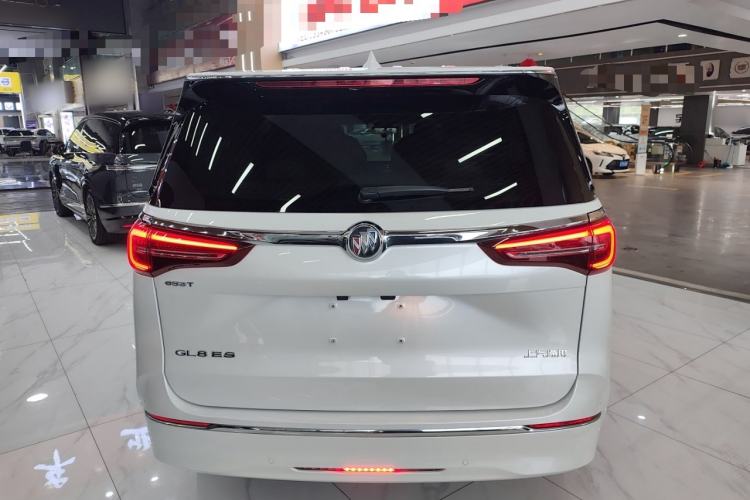 Used Buick GL8 2023 ES Lu Zun Deluxe and Yue Edition
