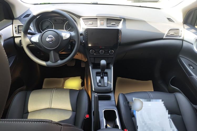 Used Nissan Sylphy 2024 Restyled Version 2 Classic 1.6XE CVT Comfort Edition Center Console