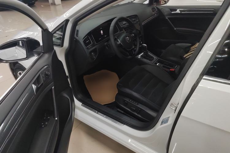 Used Volkswagen Golf 2020 Zhiai Edition 280TSI DSG Luxury Model
