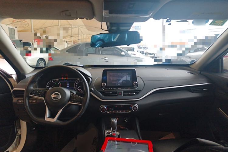 Used Nissan Teana 2019 2.0L XL Upper SmartDrive Version Center Console