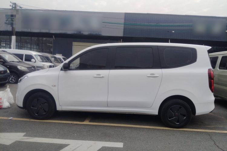 Used Wuling Hongguang New Energy 2025 Extended-Range Hybrid 50KM Comfort Version
