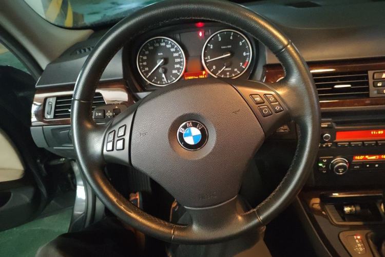Used BMW 3 Series 2011 320i Sport Edition
