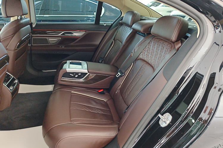 Used BMW 7 Series 2021 730Li Luxury Package Left Rear Seat