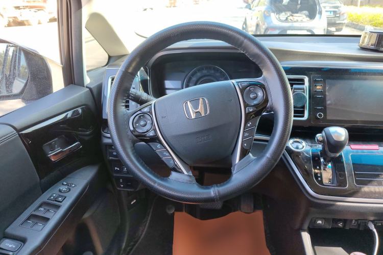 Used Honda Elysion 2019 2.0L Hybrid Luxury Edition
