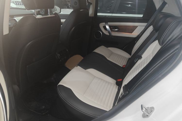 Used Land Rover Discovery Sport New Energy 2022 Facelifted P300e Plug-in Hybrid Electric Version
