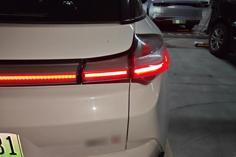 Used NETA U 2022 Zhi400 Pro Ternary Lithium