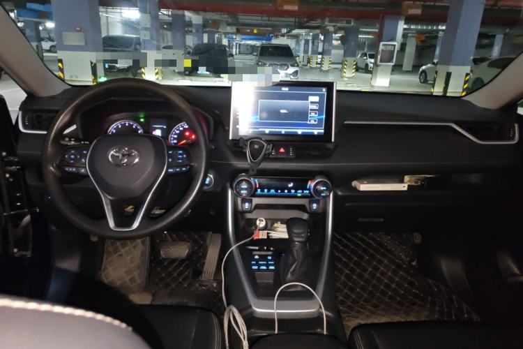 Used Toyota Wildlander 2021 2.0L CVT 4x4 Luxury Edition