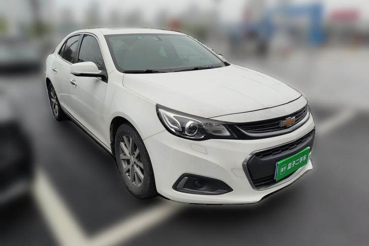 Used Chevrolet Malibu 2016 2.4L Automatic Luxury Edition Front Right 45 Deg