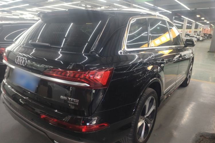 Used Audi Q7 2021 55 TFSI quattro S line Sport model