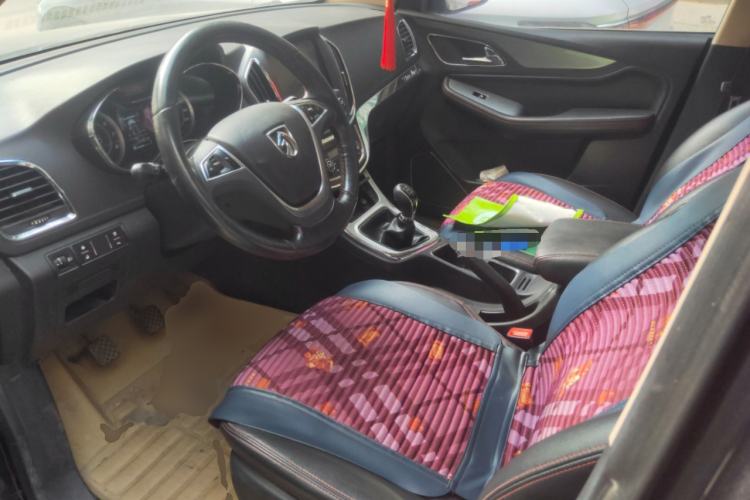Used Baojun 560 2015 1.8L manual luxury version