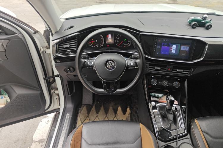 Used Volkswagen Tayron 2019 330TSI Two-Wheel-Drive Luxury Version China V Emission Standard
