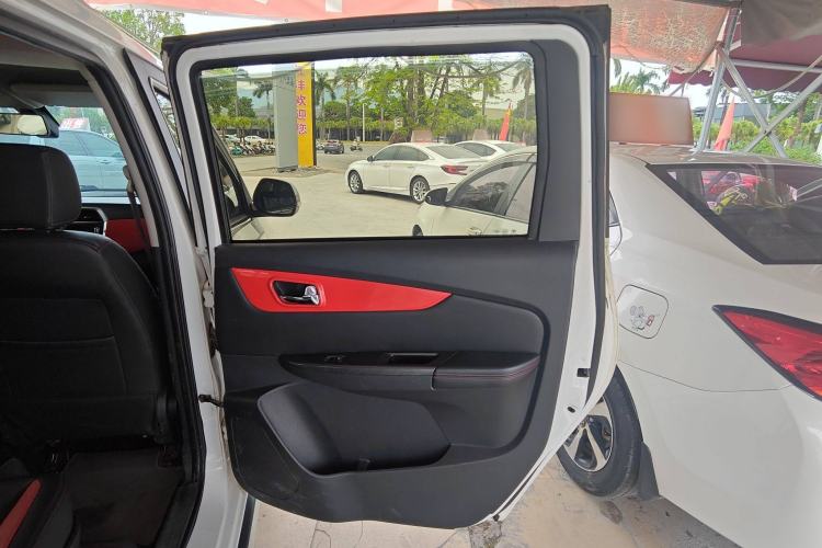 Used Foton Jiatu ix7 2016 1.5L ZhiZun Model