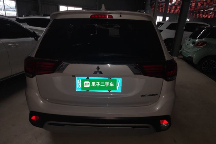 Used Mitsubishi Outlander 2019 2.0L Two-Wheel Drive Comfort Edition 5 Seats China VI Standard