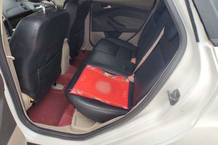 Used Ford Focus 2012 Sedan 1.6L Manual Comfort Model