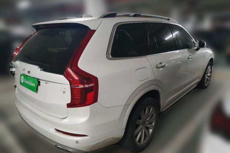 Used Porsche Macan 2018 Macan 2.0T Rear Right 45 Deg