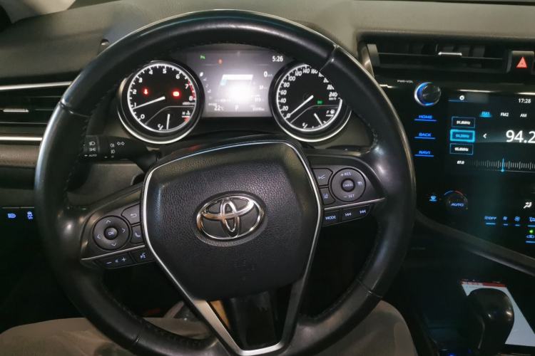 Used Toyota Camry 2019 2.0G Luxury Edition China VI Standard