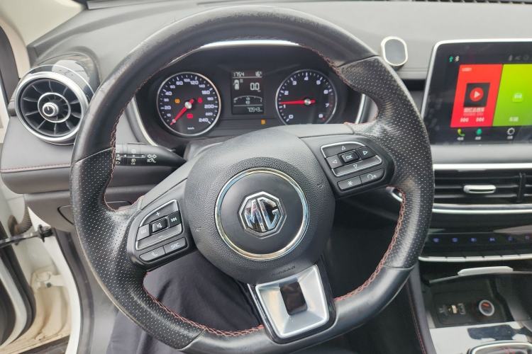 Used MG HS 2019 20T Manual Two-Wheel Drive Luxury Edition China VI Standard
