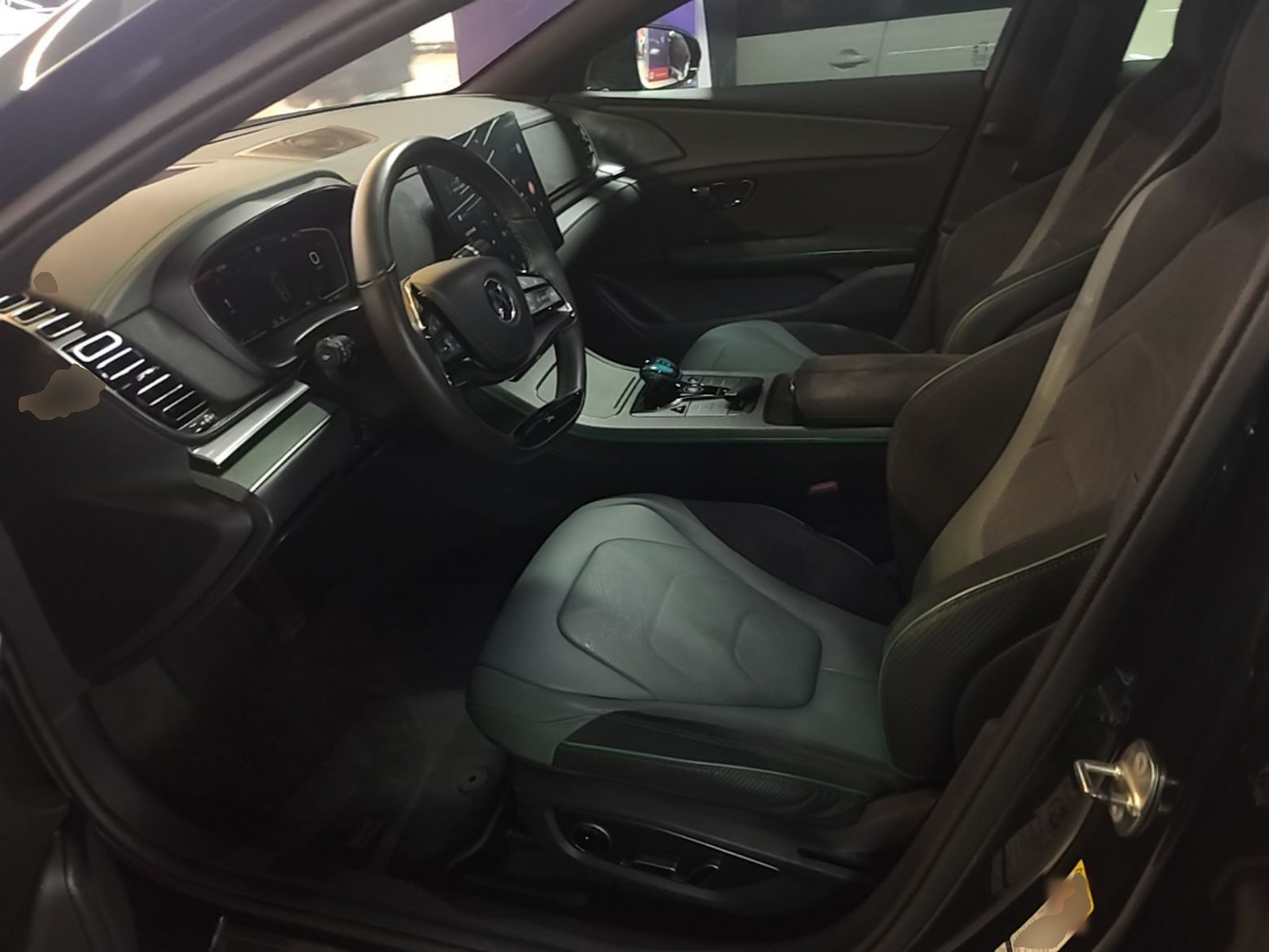 Interior delantero