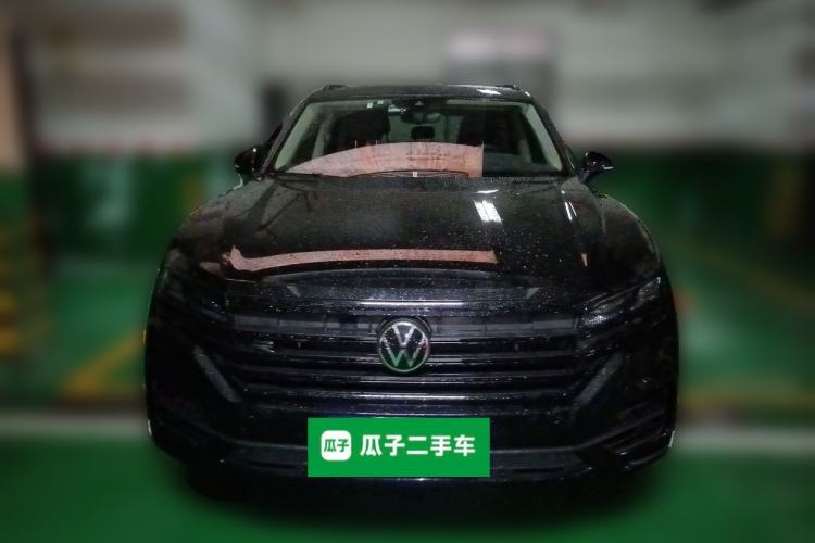 Used Volkswagen Touareg 2023 3.0 TSI Luxury Edition Obsidian Black Sport Package
