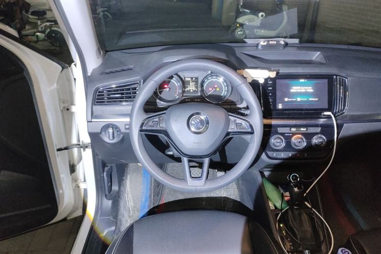 Used Skoda Kamiq 2021 1.5L Automatic Comfort Edition
