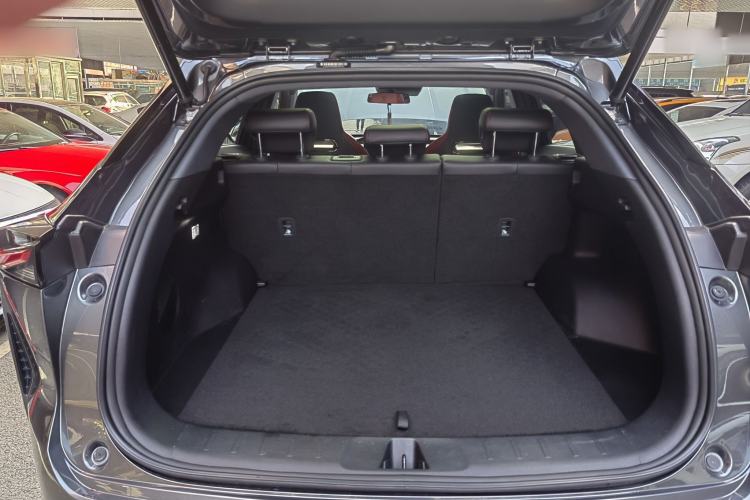 Used Oshan Z6 2023 Blue Whale 1.5T DCT Smart Luxury Model