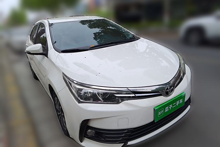 Used Toyota Corolla 2017 Revised Version 1.2T S-CVT GL Front Right 45 Deg